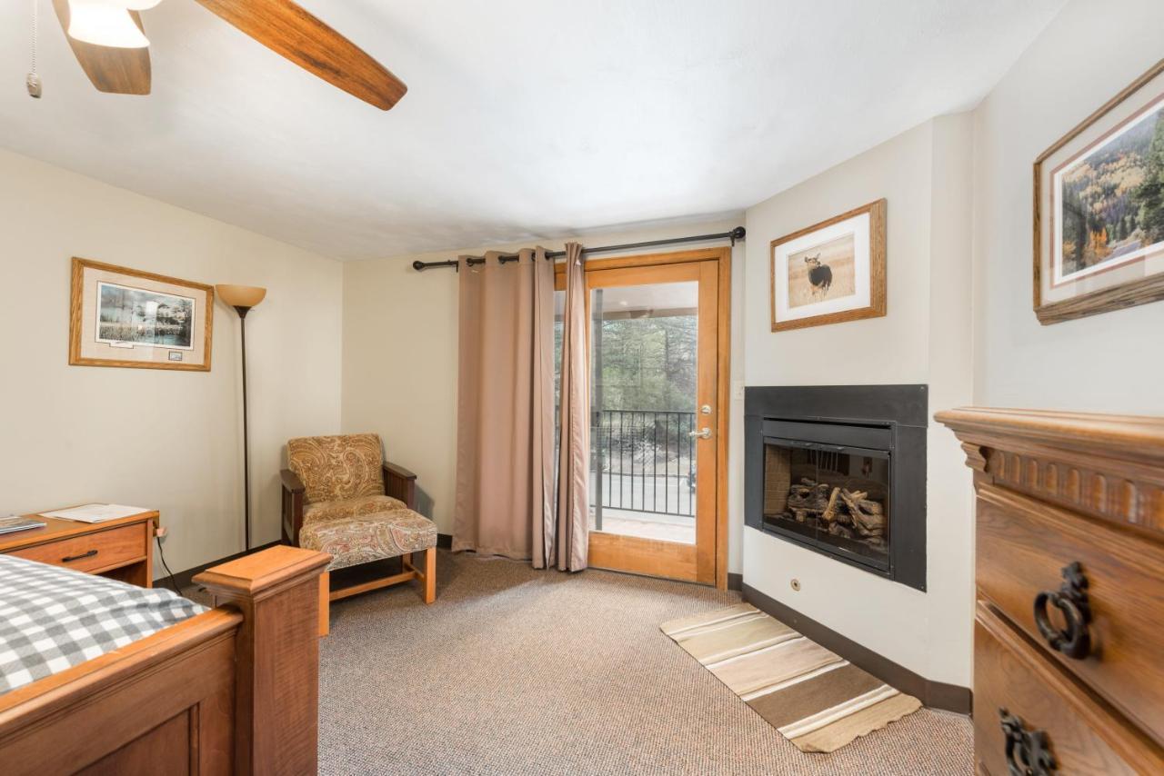 אסטס פארק 4 Seasons Inn On Fall River מראה חיצוני תמונה