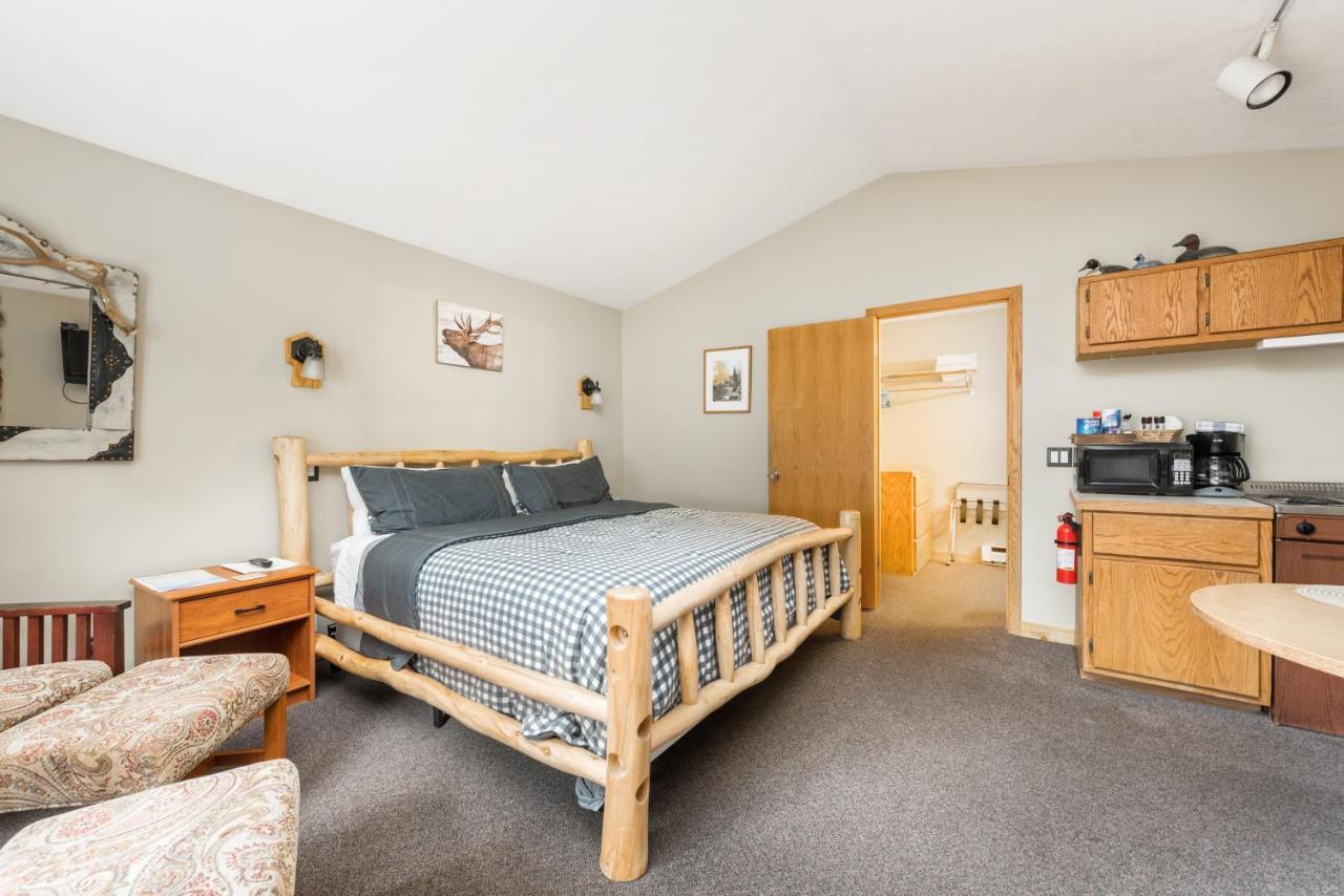אסטס פארק 4 Seasons Inn On Fall River מראה חיצוני תמונה